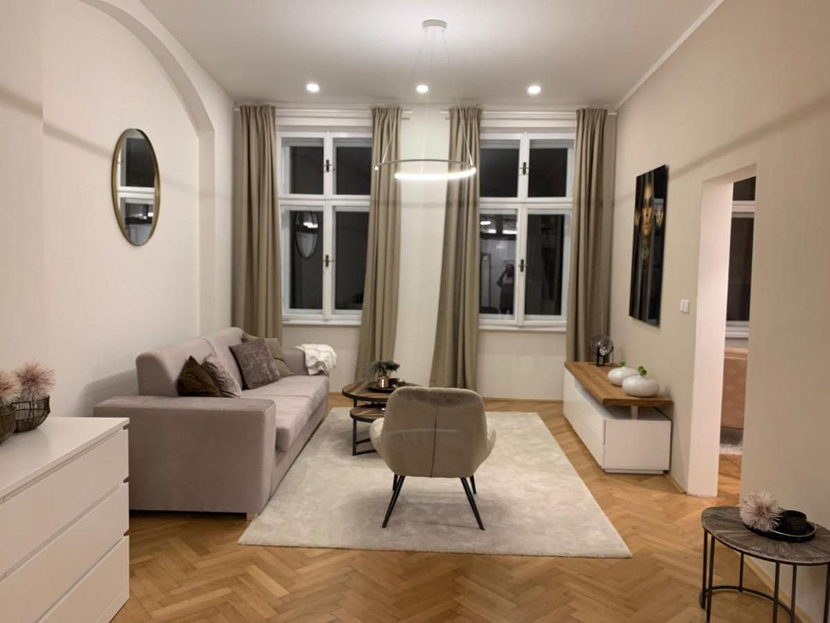 Bella Vista Collonade Apartment Карлови Вари Екстериор снимка
