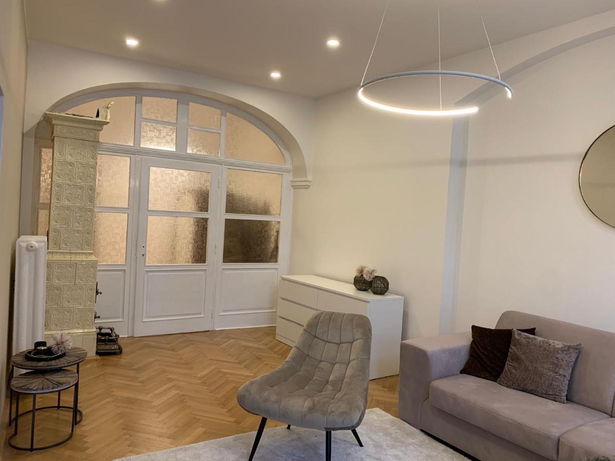 Bella Vista Collonade Apartment Карлови Вари Екстериор снимка